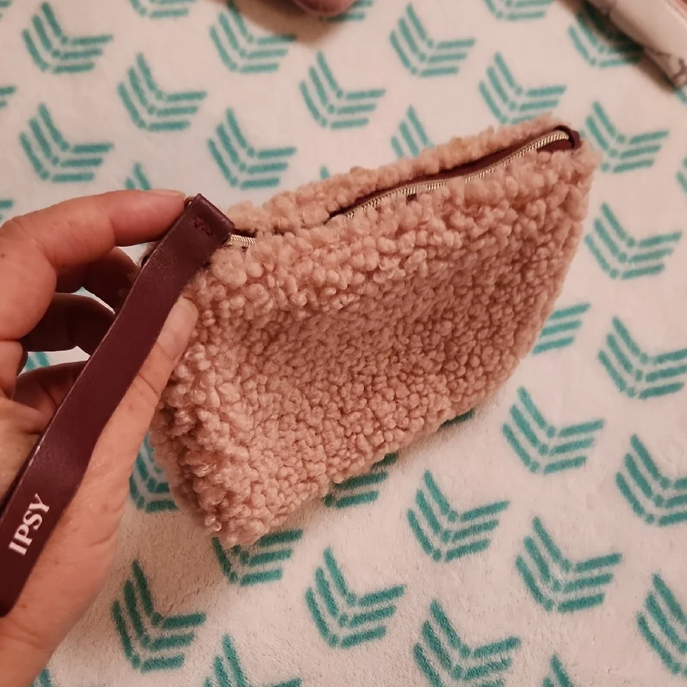 ipsy five stylish